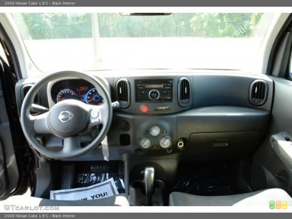 Black Interior Dashboard for the 2009 Nissan Cube 1.8 S #86161472