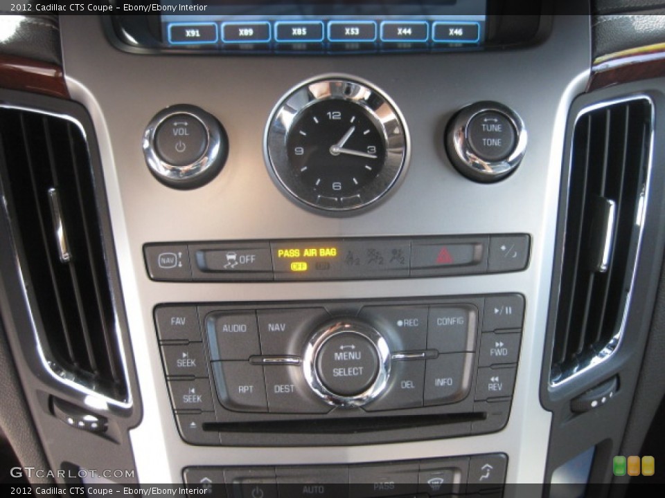 Ebony/Ebony Interior Controls for the 2012 Cadillac CTS Coupe #86172032