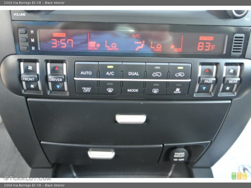 Black Interior Controls for the 2009 Kia Borrego EX V8 #86185586