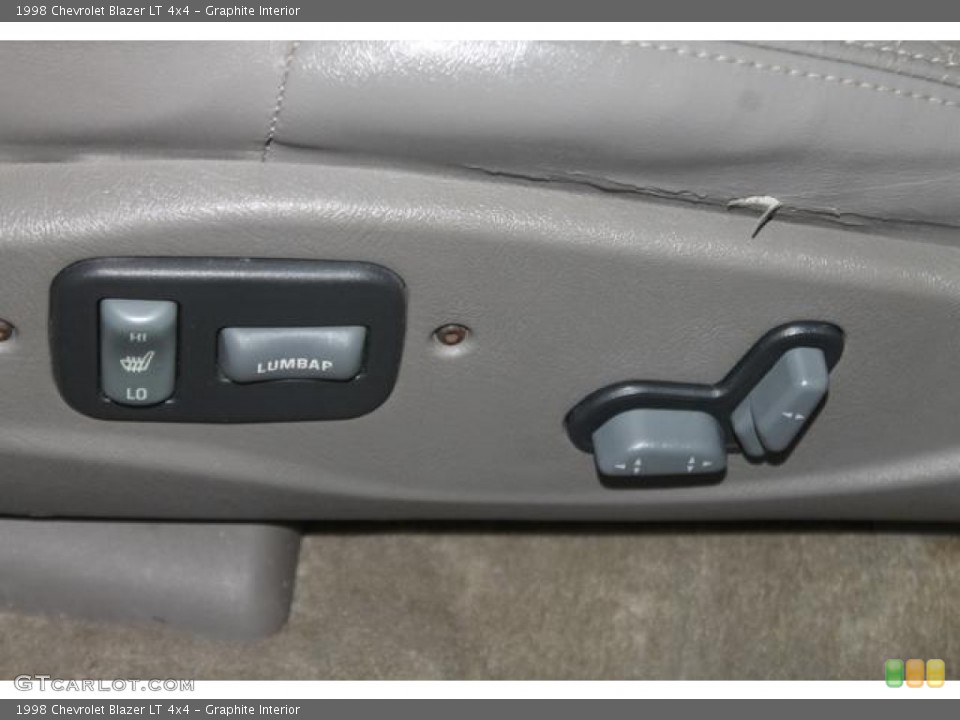 Graphite Interior Controls for the 1998 Chevrolet Blazer LT 4x4 #86204585