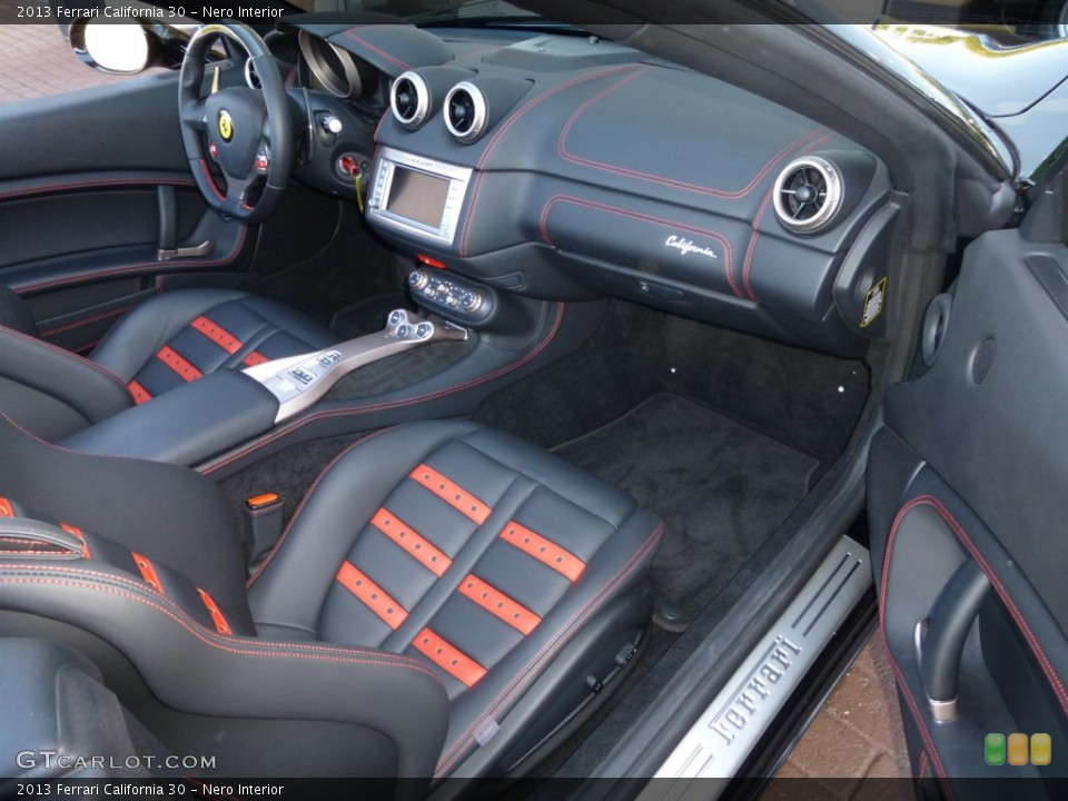 Nero Interior Photo for the 2013 Ferrari California 30 #86205230