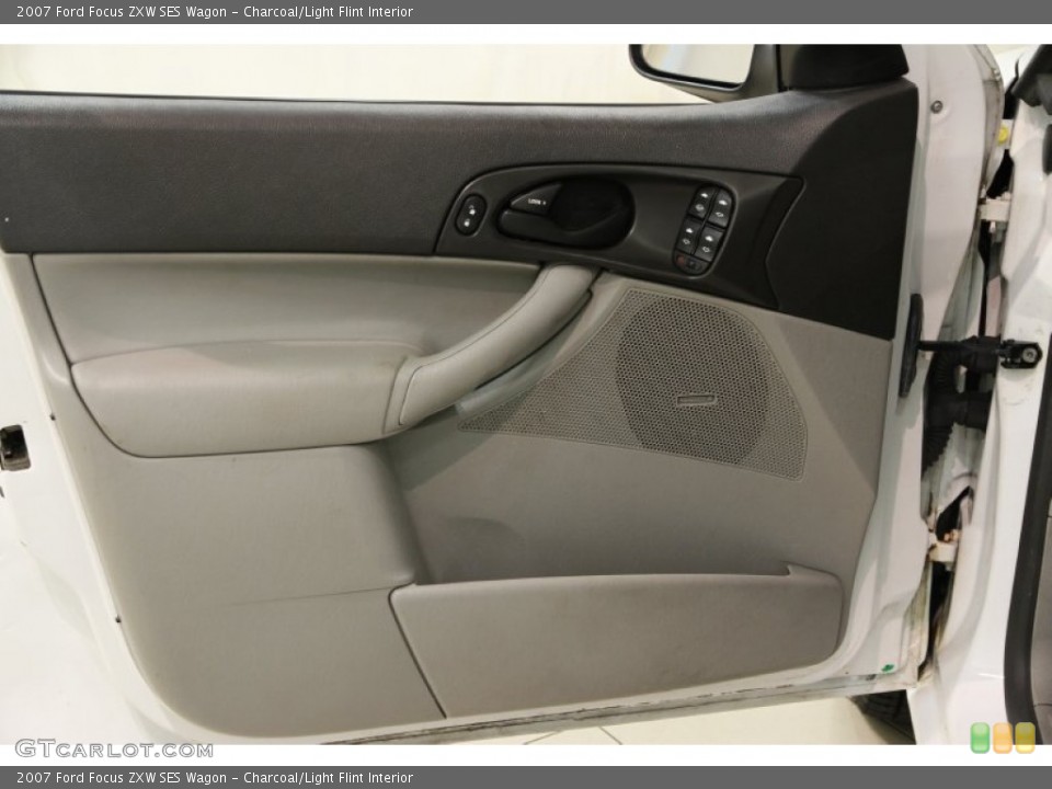 Charcoal/Light Flint Interior Door Panel for the 2007 Ford Focus ZXW SES Wagon #86221568