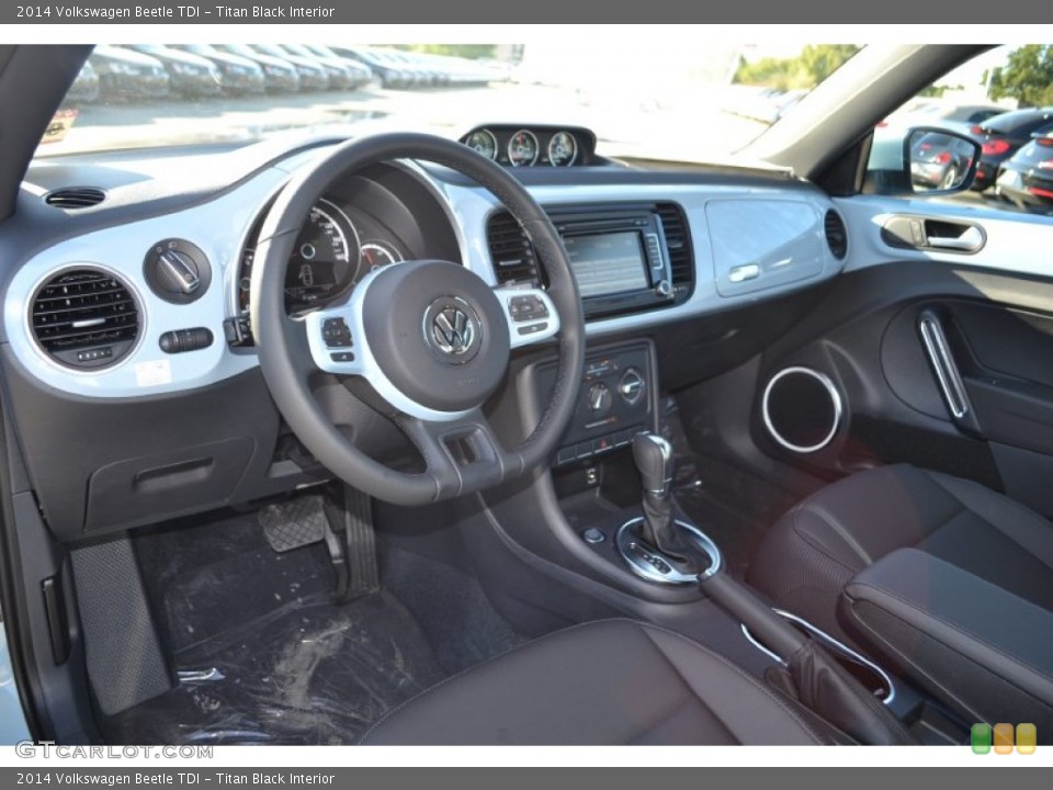 Titan Black Interior Photo for the 2014 Volkswagen Beetle TDI #86229377