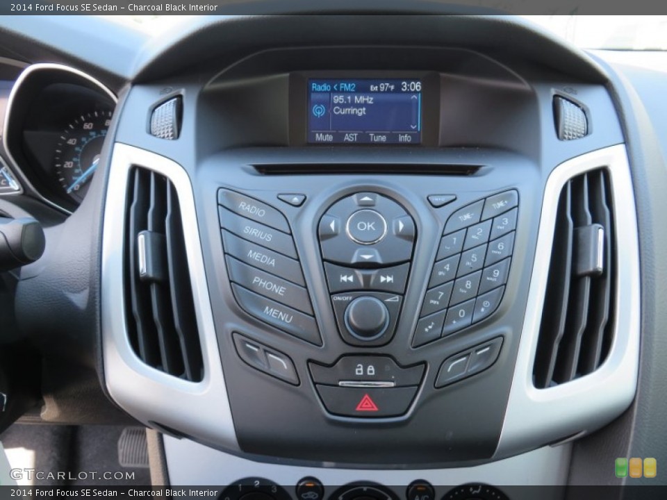 Charcoal Black Interior Controls for the 2014 Ford Focus SE Sedan #86239262