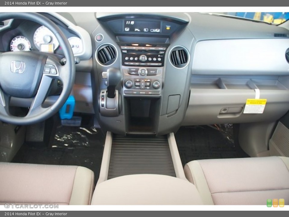 Gray Interior Dashboard for the 2014 Honda Pilot EX #86263238