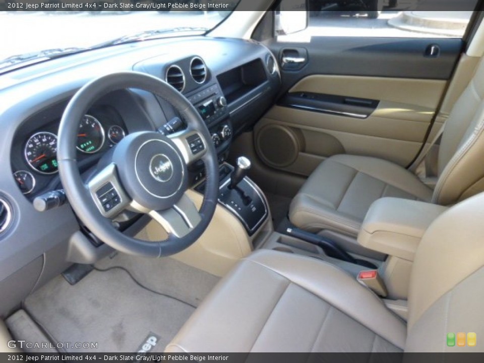 Dark Slate Gray/Light Pebble Beige 2012 Jeep Patriot Interiors