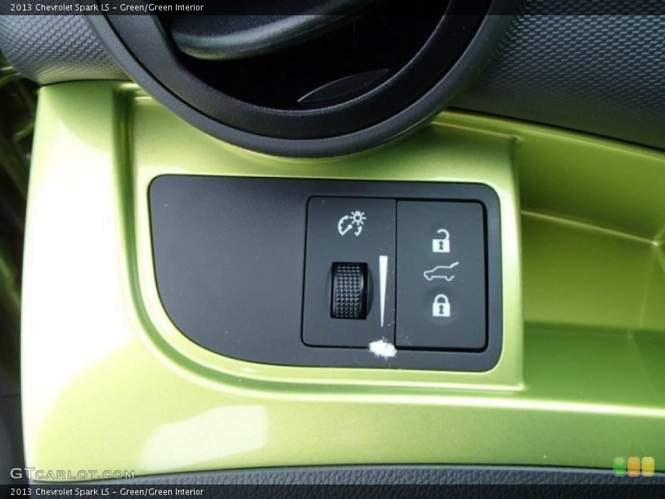 Green/Green Interior Controls for the 2013 Chevrolet Spark LS #86291994