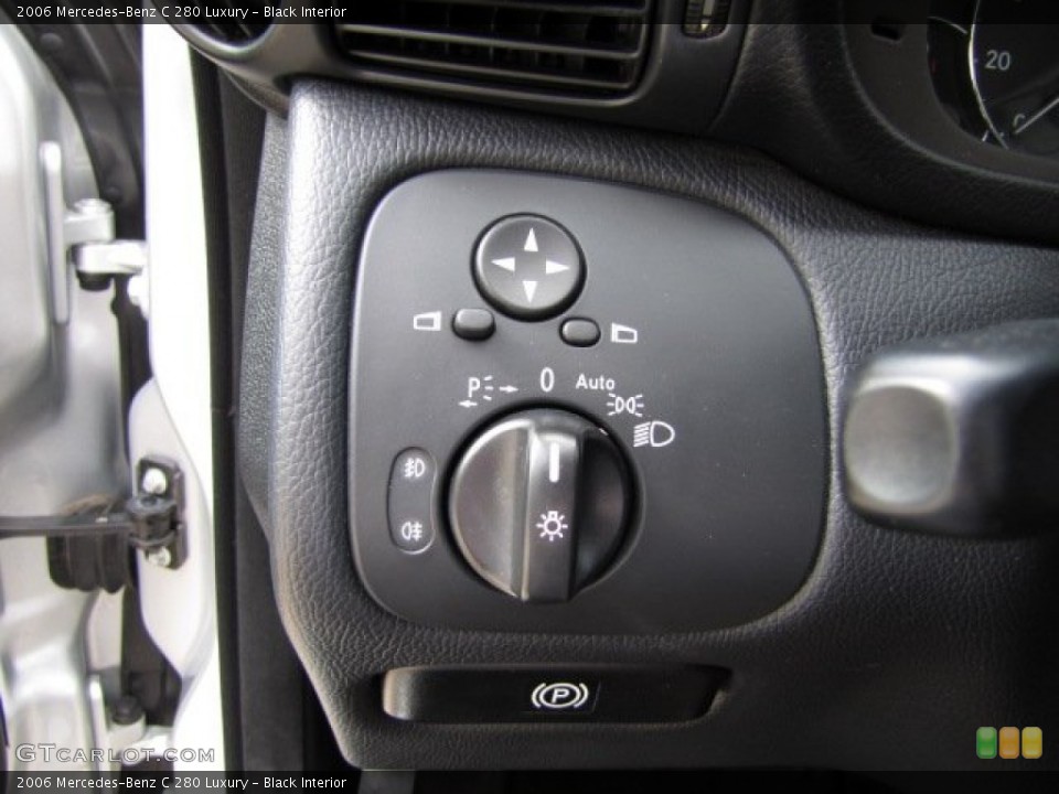 Black Interior Controls for the 2006 Mercedes-Benz C 280 Luxury #86292432