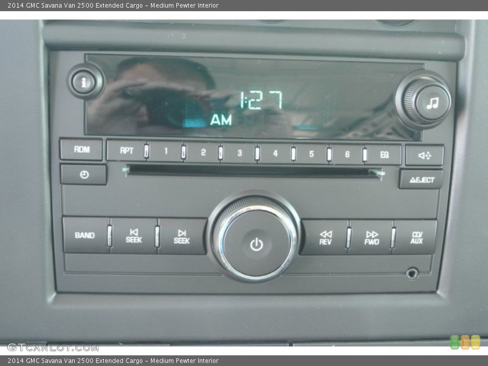 Medium Pewter Interior Controls for the 2014 GMC Savana Van 2500 Extended Cargo #86298174