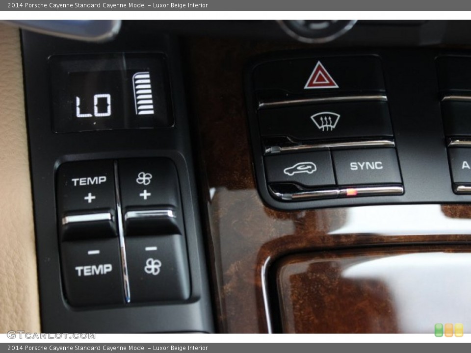 Luxor Beige Interior Controls for the 2014 Porsche Cayenne  #86309418