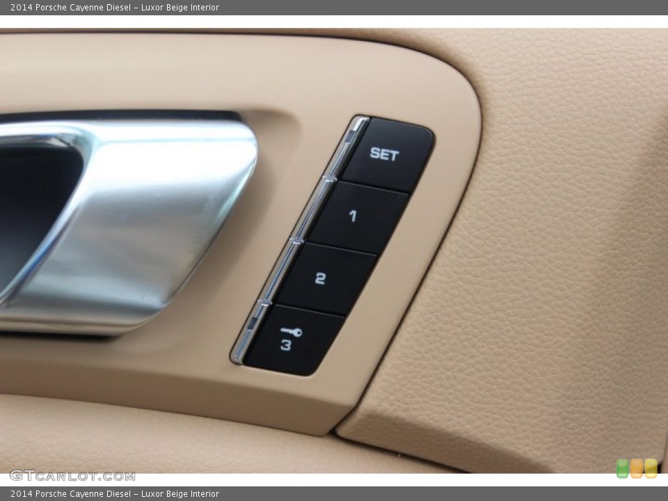 Luxor Beige Interior Controls for the 2014 Porsche Cayenne Diesel #86337460