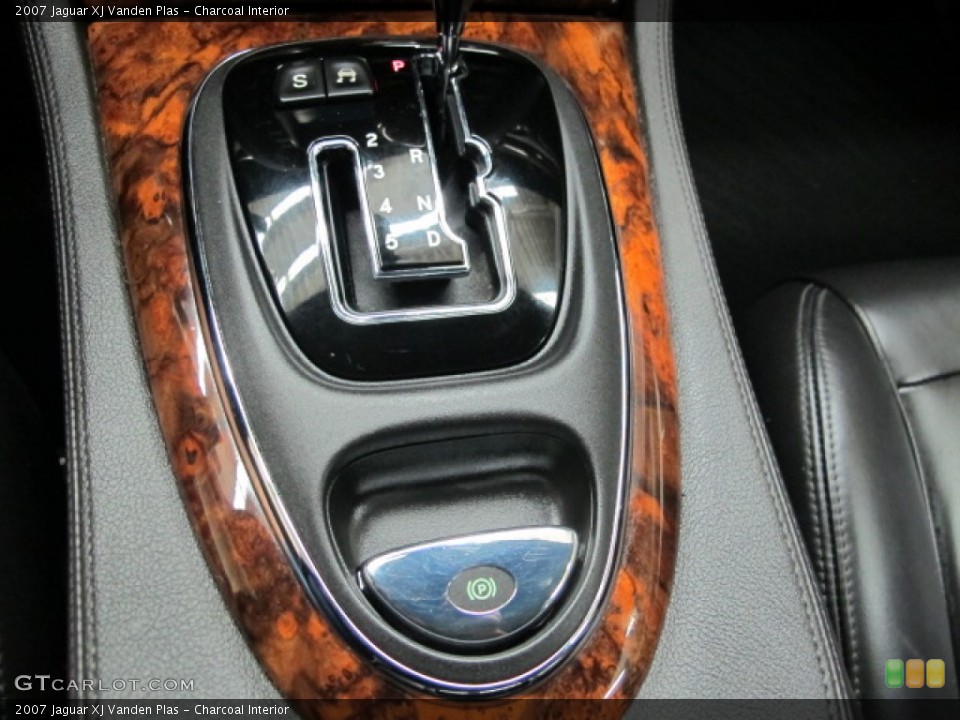 Charcoal Interior Transmission for the 2007 Jaguar XJ Vanden Plas #86373369