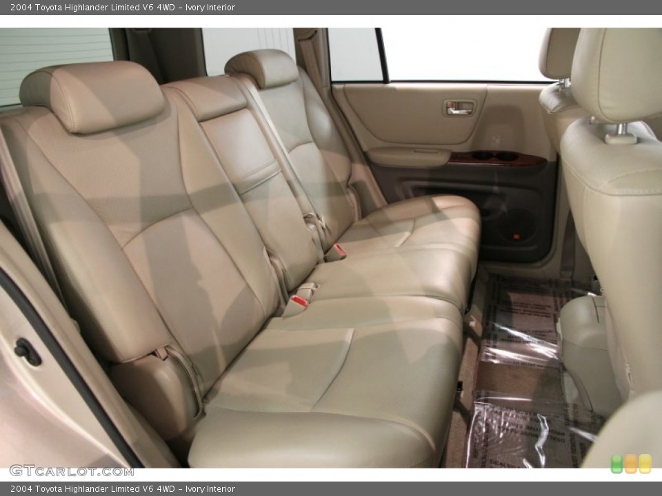Ivory Interior Rear Seat for the 2004 Toyota Highlander Limited V6 4WD #86384808