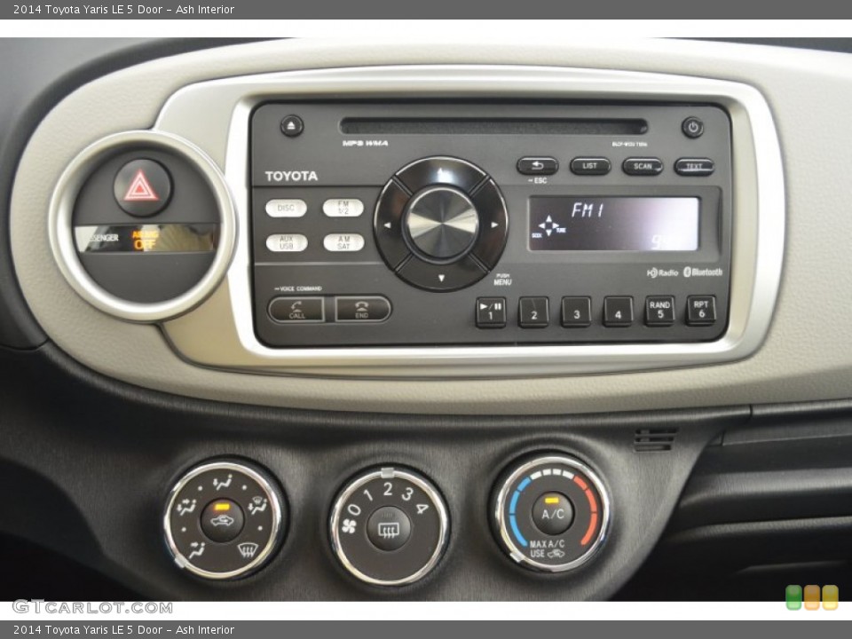 Ash Interior Controls for the 2014 Toyota Yaris LE 5 Door #86406798