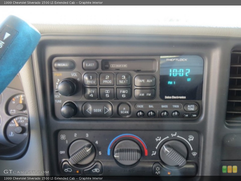 Graphite Interior Audio System for the 1999 Chevrolet Silverado 1500 LS Extended Cab #86410442