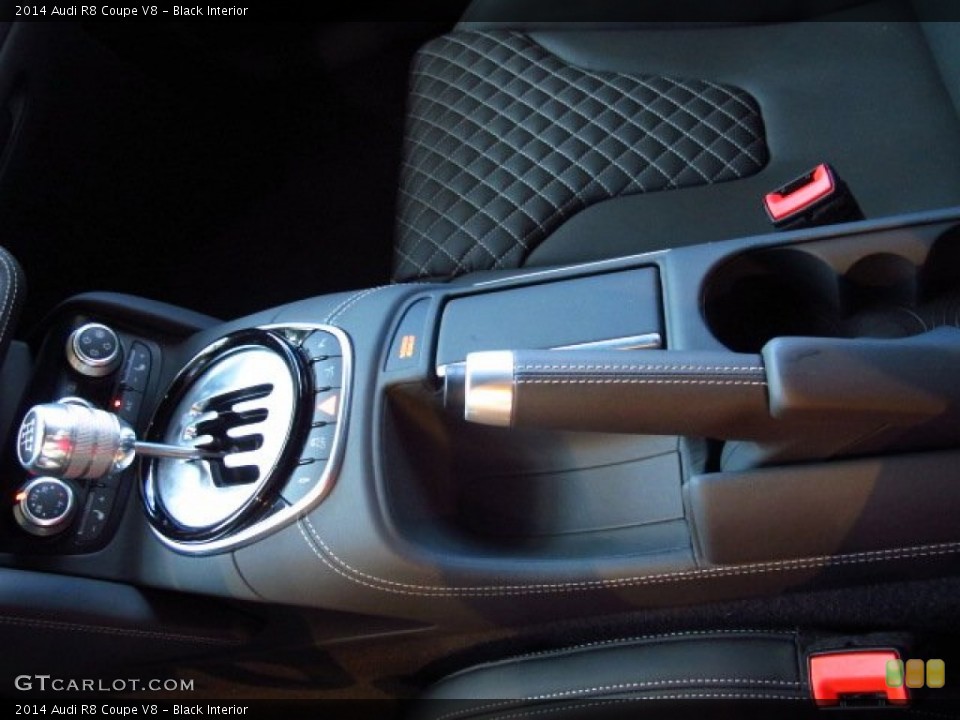 Black Interior Controls for the 2014 Audi R8 Coupe V8 #86439072
