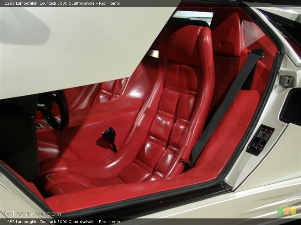 Red Interior Photo for the 1988 Lamborghini Countach 5000 ...