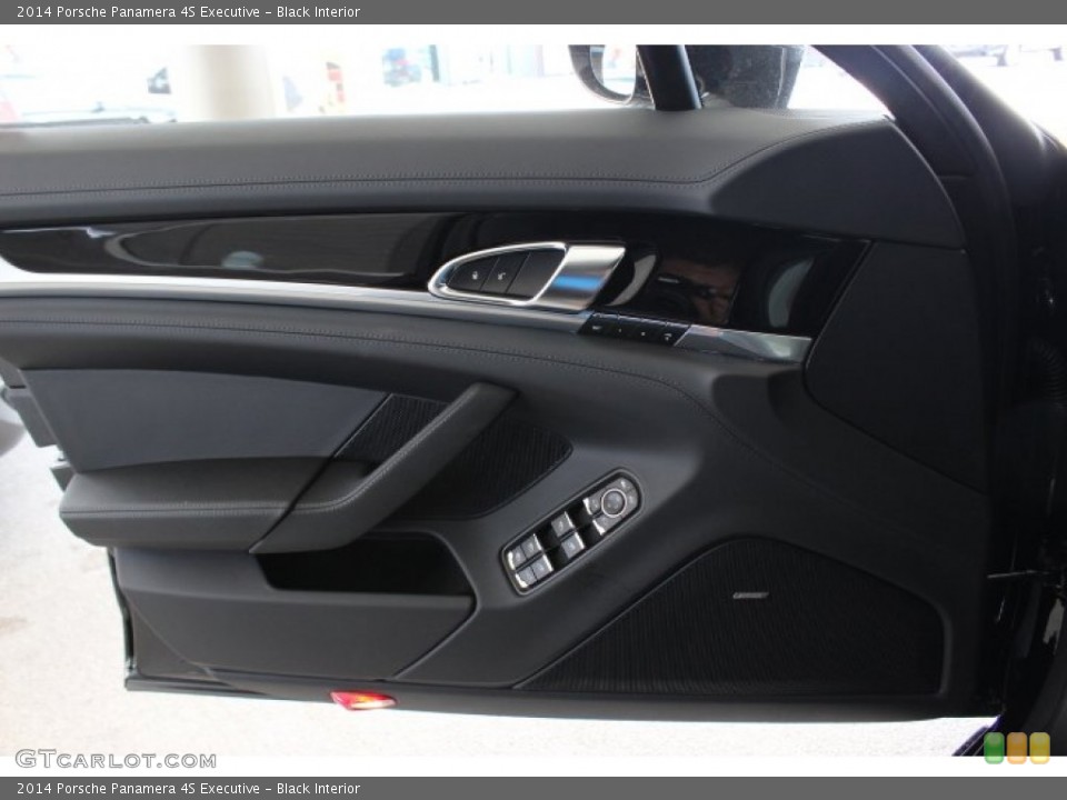 Black Interior Door Panel for the 2014 Porsche Panamera 4S Executive #86455804
