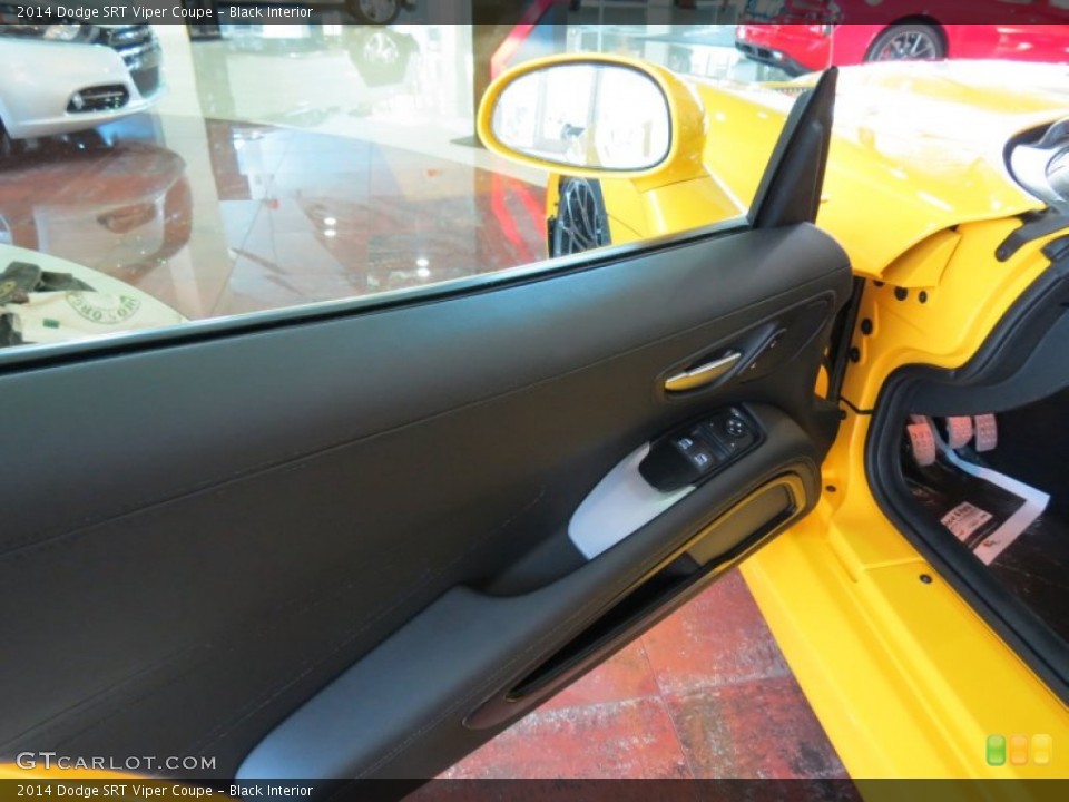 Black Interior Door Panel for the 2014 Dodge SRT Viper Coupe #86459421