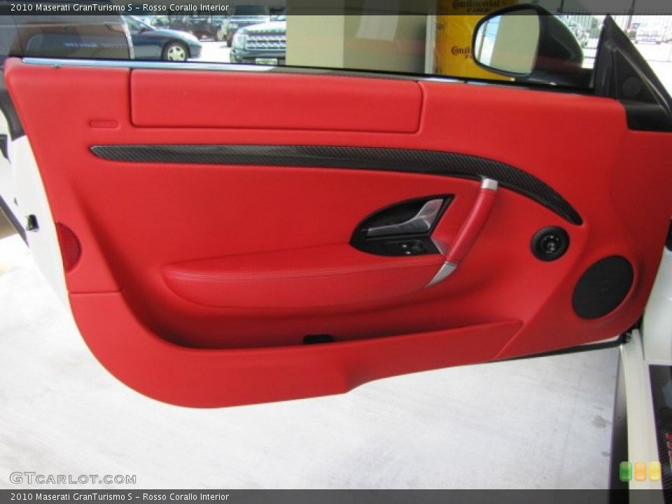 Rosso Corallo Interior Door Panel for the 2010 Maserati GranTurismo S #86473824