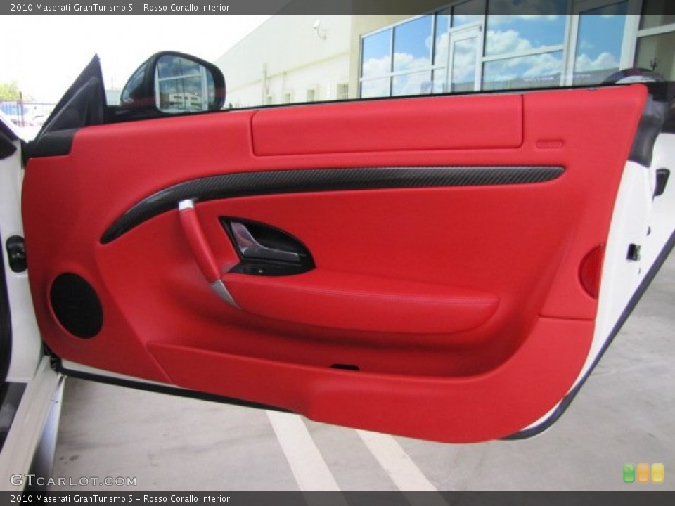 Rosso Corallo Interior Door Panel for the 2010 Maserati GranTurismo S #86473848