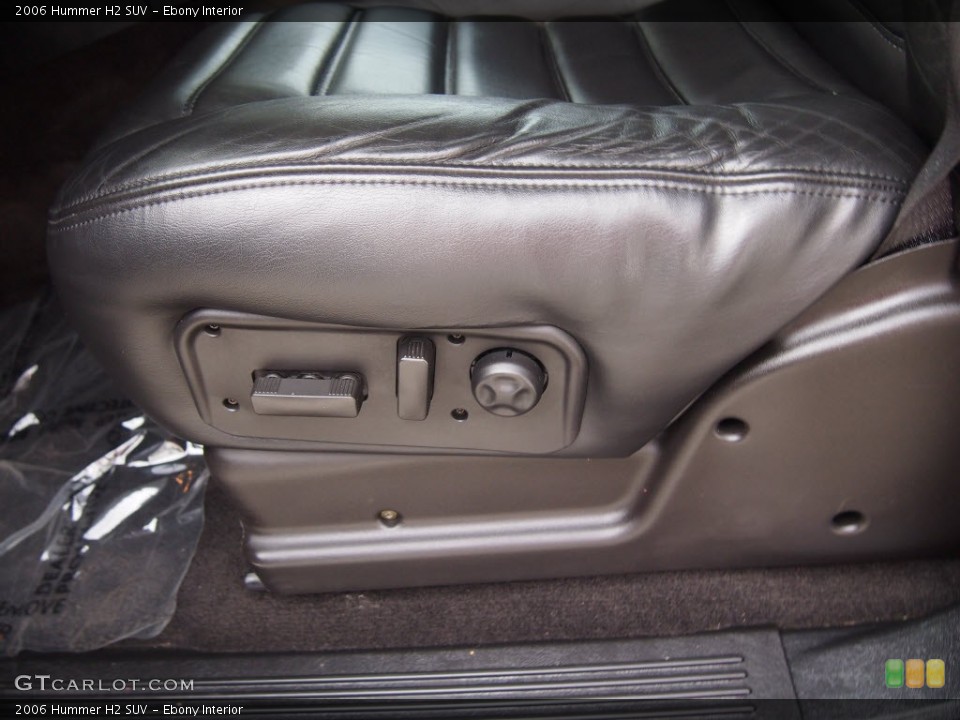 Ebony Interior Controls for the 2006 Hummer H2 SUV #86507869