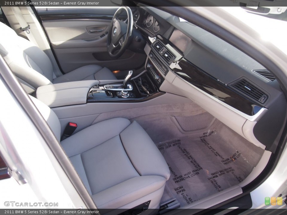 Everest Gray Interior Front Seat for the 2011 BMW 5 Series 528i Sedan #86512868