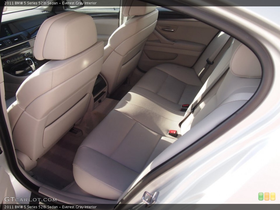 Everest Gray Interior Rear Seat for the 2011 BMW 5 Series 528i Sedan #86513062