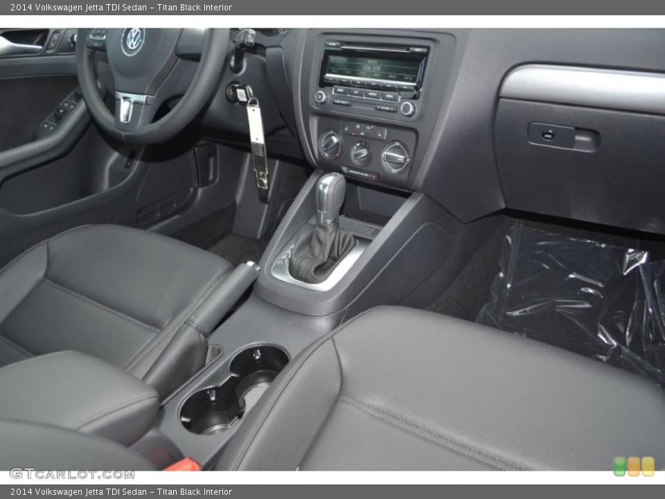 Titan Black Interior Controls for the 2014 Volkswagen Jetta TDI Sedan #86521789