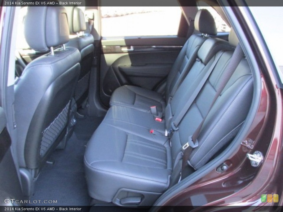 Black Interior Rear Seat for the 2014 Kia Sorento EX V6 AWD #86566119