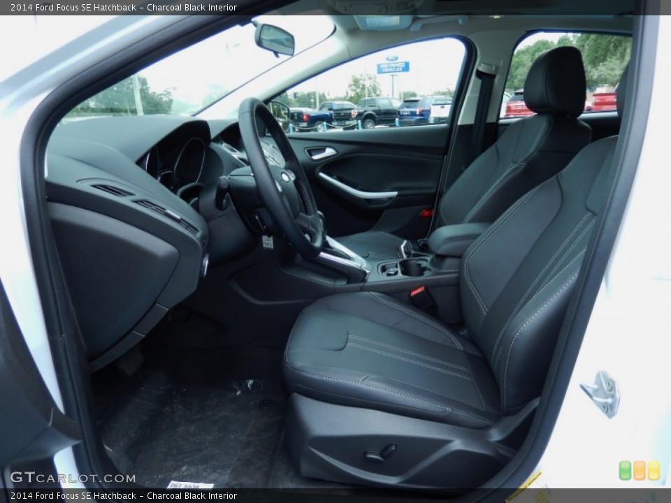 Charcoal Black Interior Photo for the 2014 Ford Focus SE Hatchback #86570406