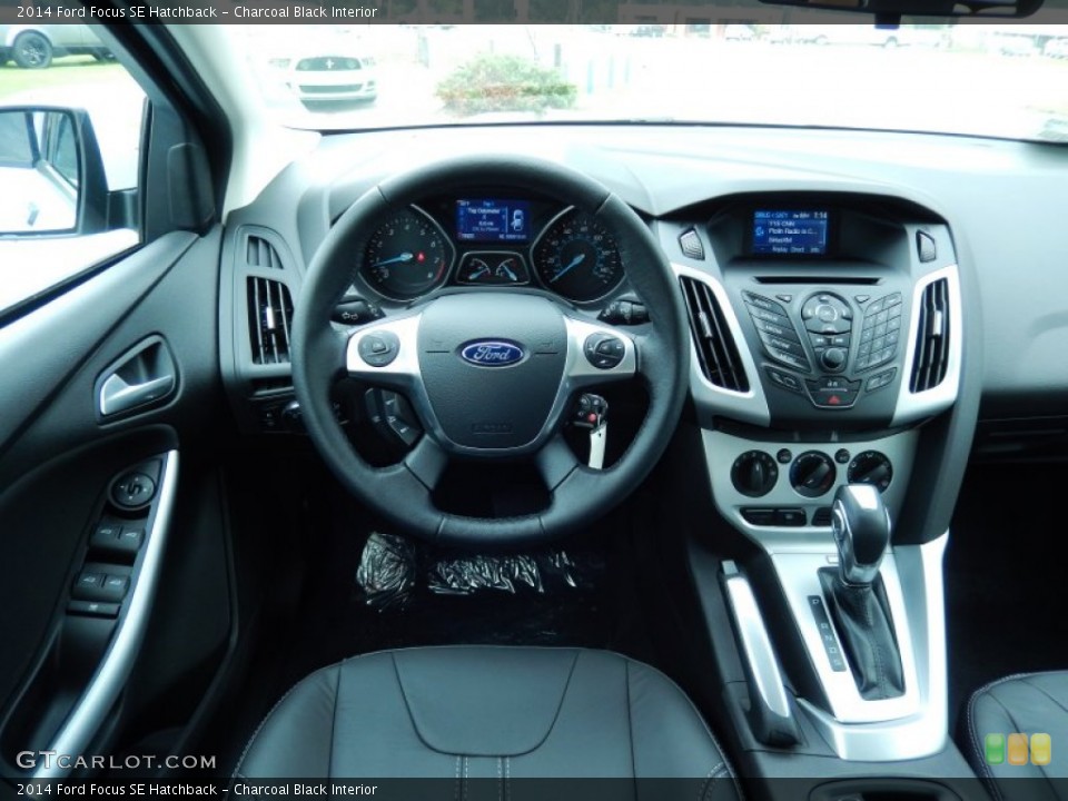 Charcoal Black Interior Dashboard for the 2014 Ford Focus SE Hatchback #86570487