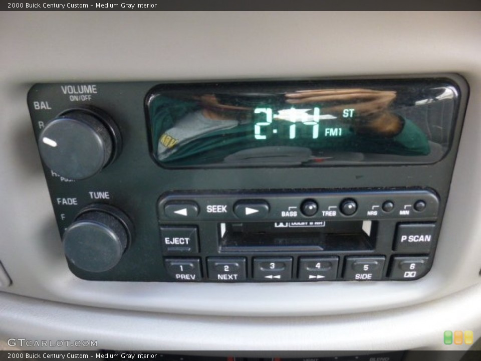 Medium Gray Interior Audio System for the 2000 Buick Century Custom #86576385