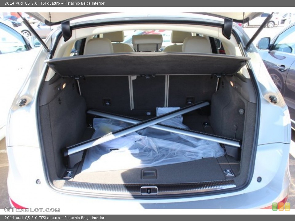 Pistachio Beige Interior Trunk for the 2014 Audi Q5 3.0 TFSI quattro #86586714