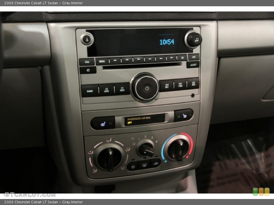 Gray Interior Controls for the 2009 Chevrolet Cobalt LT Sedan #86610515