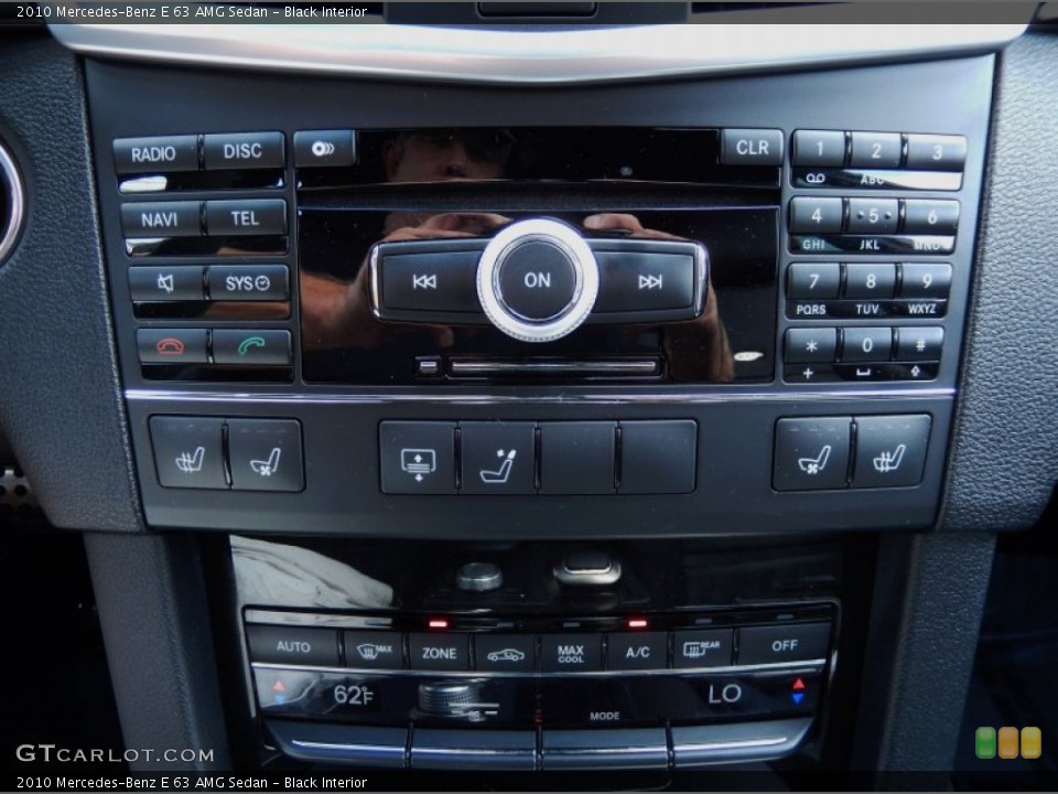 Black Interior Controls for the 2010 Mercedes-Benz E 63 AMG Sedan #86628160