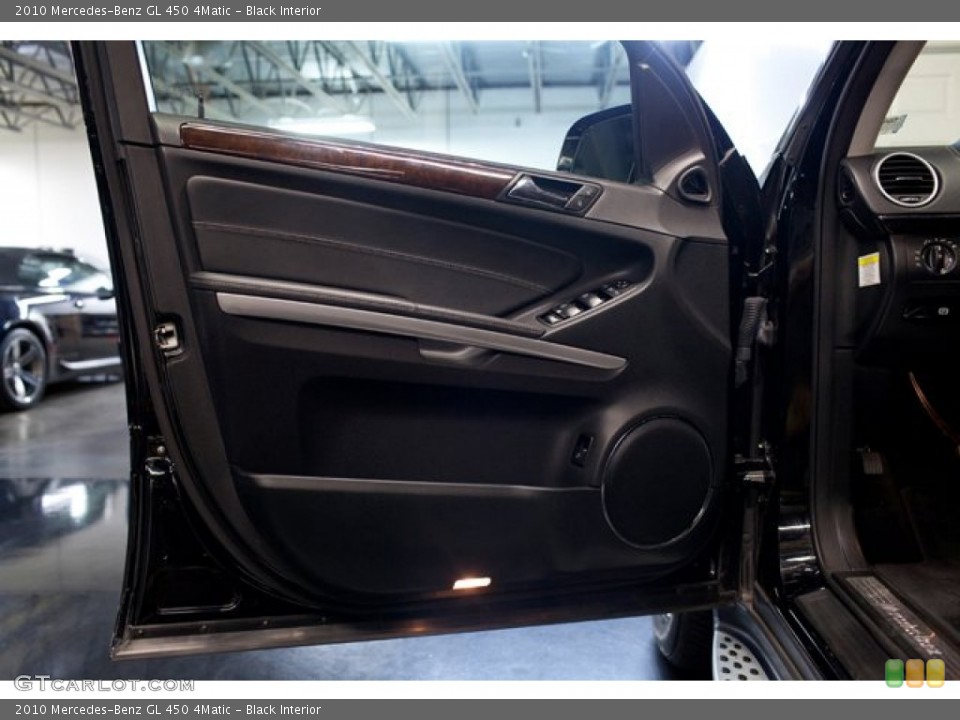 Black Interior Door Panel for the 2010 Mercedes-Benz GL 450 4Matic #86631061