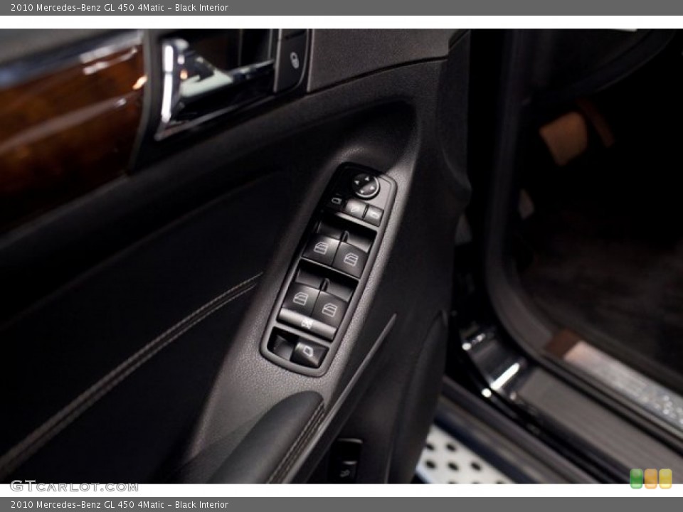 Black Interior Controls for the 2010 Mercedes-Benz GL 450 4Matic #86631106
