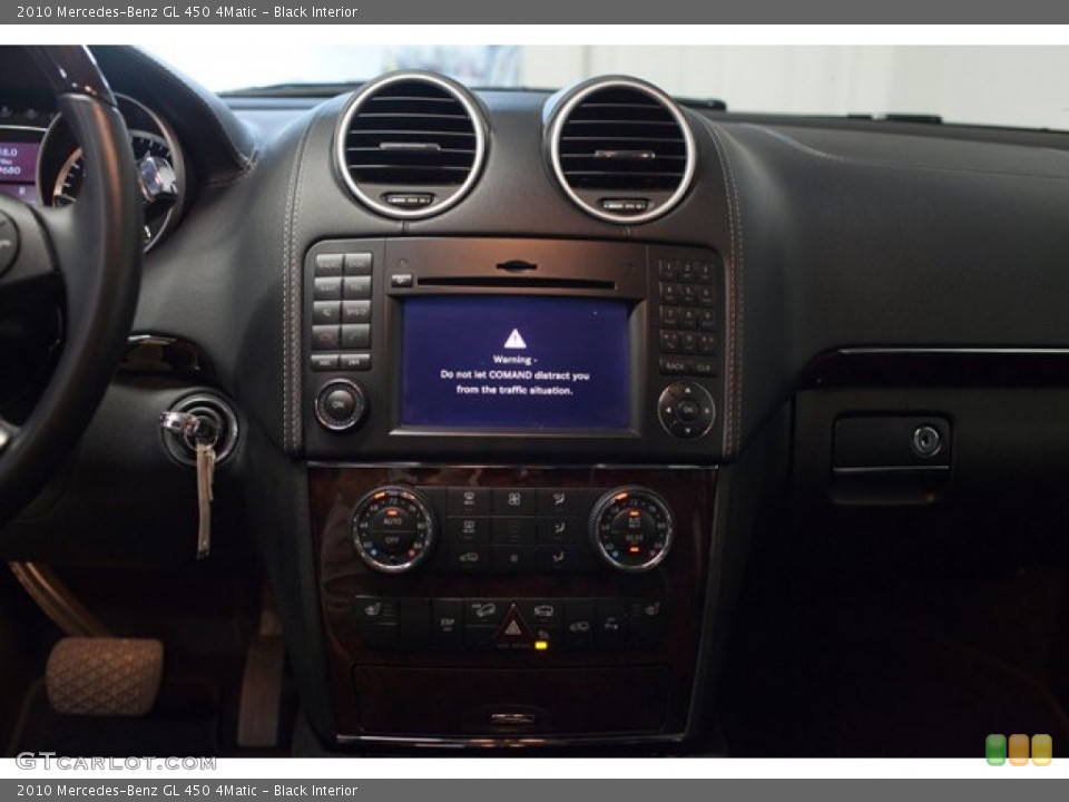 Black Interior Controls for the 2010 Mercedes-Benz GL 450 4Matic #86631496