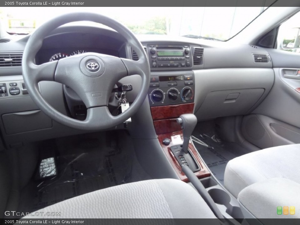 Light Gray Interior Photo for the 2005 Toyota Corolla LE #86642755