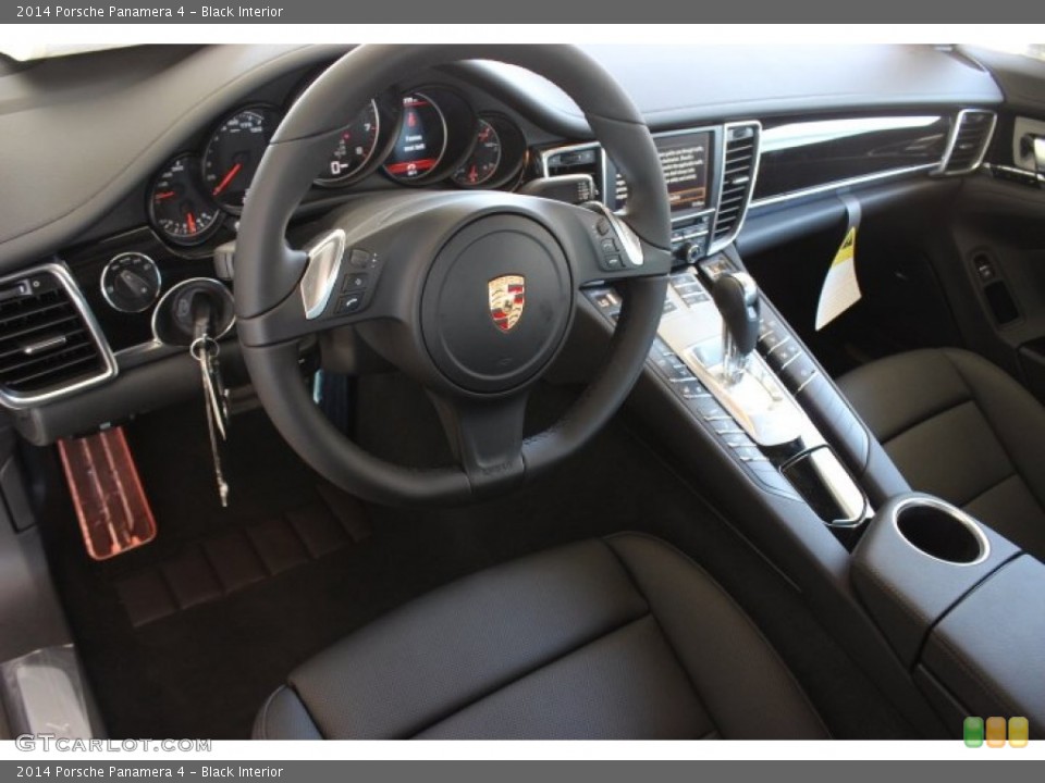 Black Interior Prime Interior for the 2014 Porsche Panamera 4 #86674438