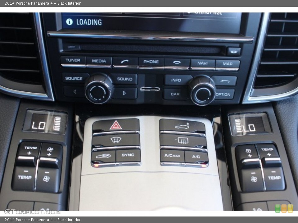 Black Interior Controls for the 2014 Porsche Panamera 4 #86674471