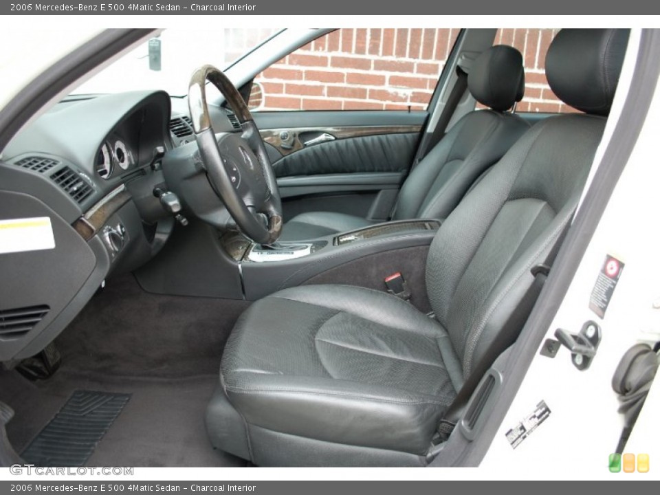 Charcoal Interior Photo for the 2006 Mercedes-Benz E 500 4Matic Sedan #86683296