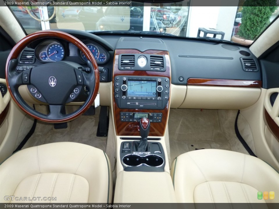 Sabbia Interior Dashboard for the 2009 Maserati Quattroporte  #86723205