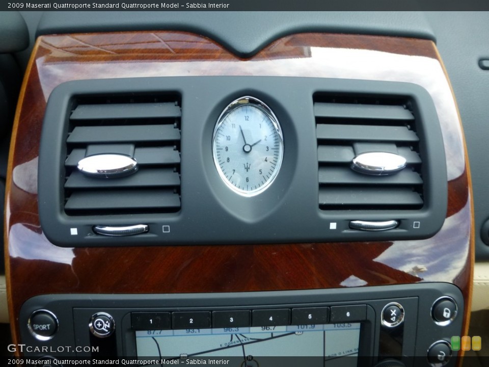 Sabbia Interior Controls for the 2009 Maserati Quattroporte  #86723298