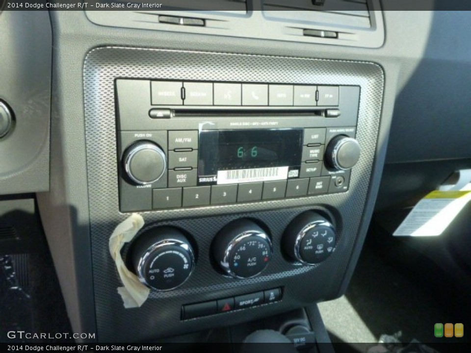 Dark Slate Gray Interior Controls for the 2014 Dodge Challenger R/T #86723667