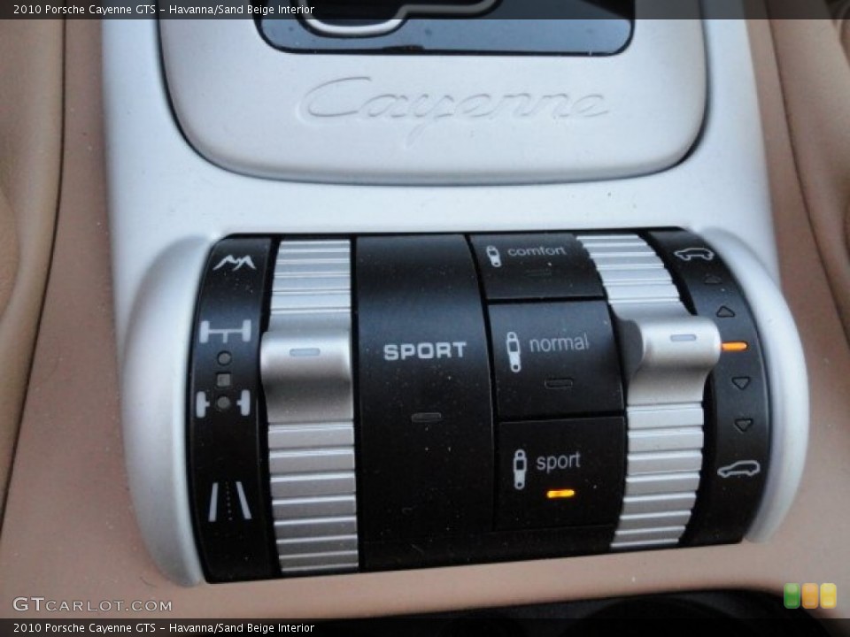 Havanna/Sand Beige Interior Controls for the 2010 Porsche Cayenne GTS #86753028
