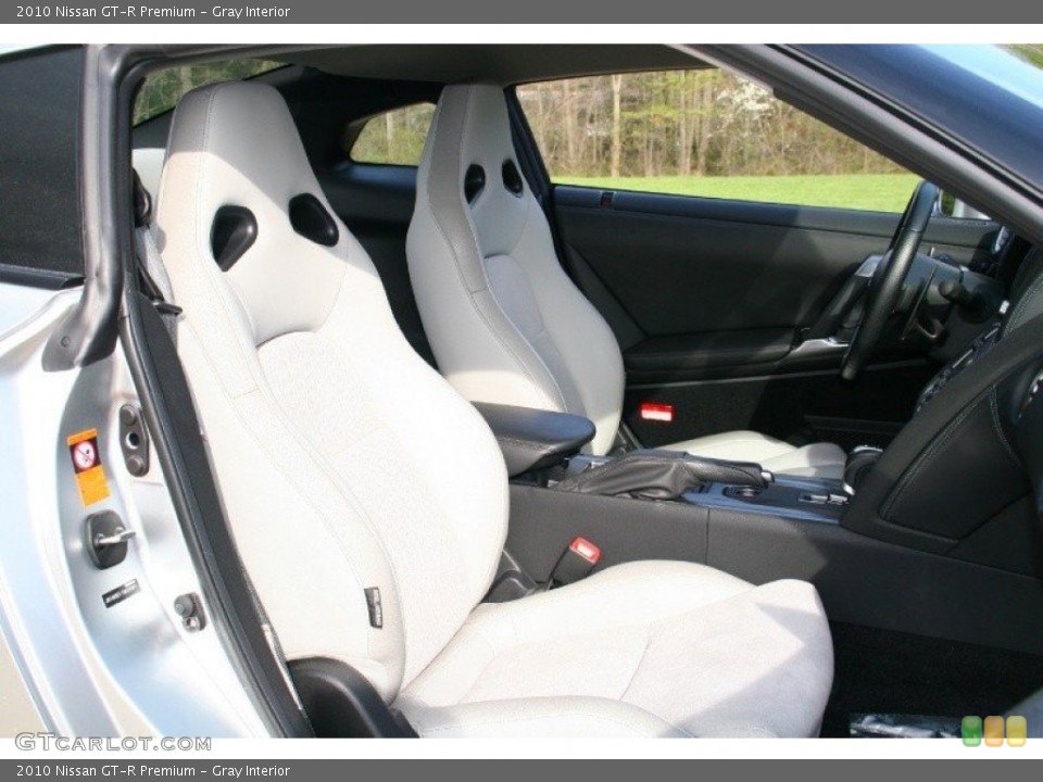 Gray Interior Photo for the 2010 Nissan GT-R Premium #86758491