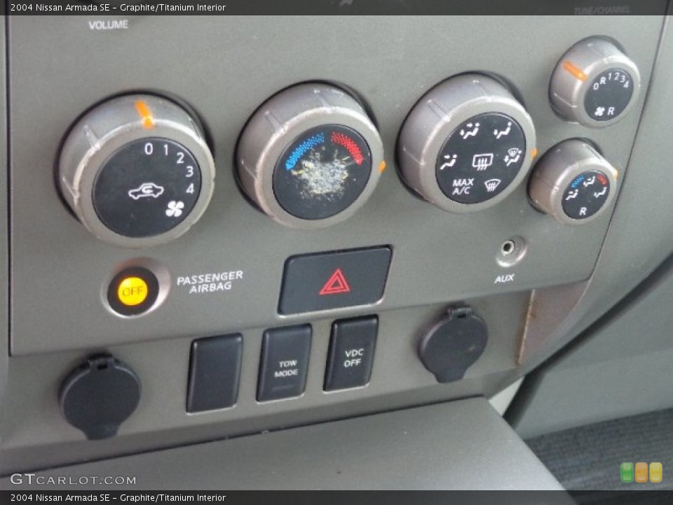 Graphite/Titanium Interior Controls for the 2004 Nissan Armada SE #86761641