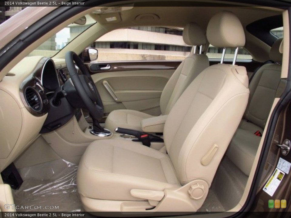 Beige Interior Photo for the 2014 Volkswagen Beetle 2.5L #86769714